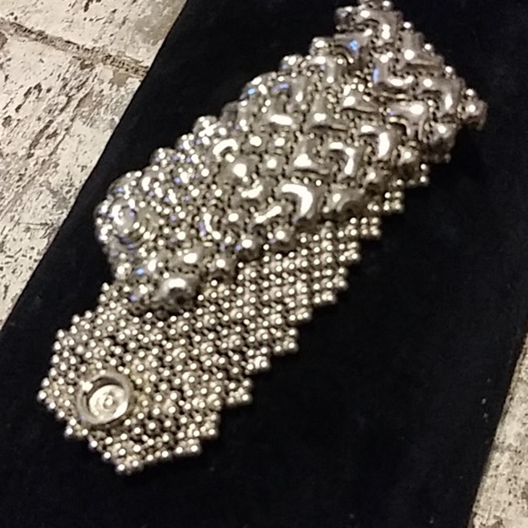 Silver - Picture 2 of 2